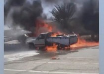 نقص فنی منجر به واژگونی و حریق خودرو حامل سوخت قاچاق در میرجاوه شد