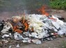 بوی نامطبوع آتش‌زدن زباله‌ها، مردم زاهدان را کلافه کرد