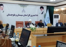 سلاح و ابزار خبرنگاران قلم و فکر است