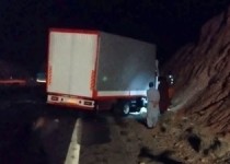 تصادف تریلی و کامیون خاور ۱ فوتی و ۲ مصدوم برجای گذاشت