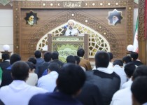 با نگاه جهادی از همه هستی خود برای دفاع از اسلام سرمایه‌گذاری کنیم