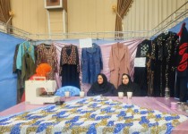 بازدید مسئولان از نمایشگاه اقتصاد مقاومتی در زاهدان