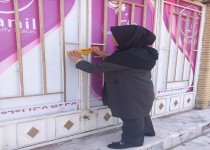 استفاده از مواد تاریخ‌گذشته در آرایشگاه‌های زنانه زاهدان