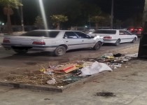 گلایه شهروندان از انباشت زباله در خیابان دانشگاه ۱۷