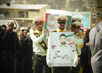 شهید رامین صادقی در گلزار شهدای زاهدان تشییع شد