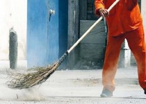 پرداخت حقوق شرط ادامه فعالیت شرکت‌های خدماتی زاهدان